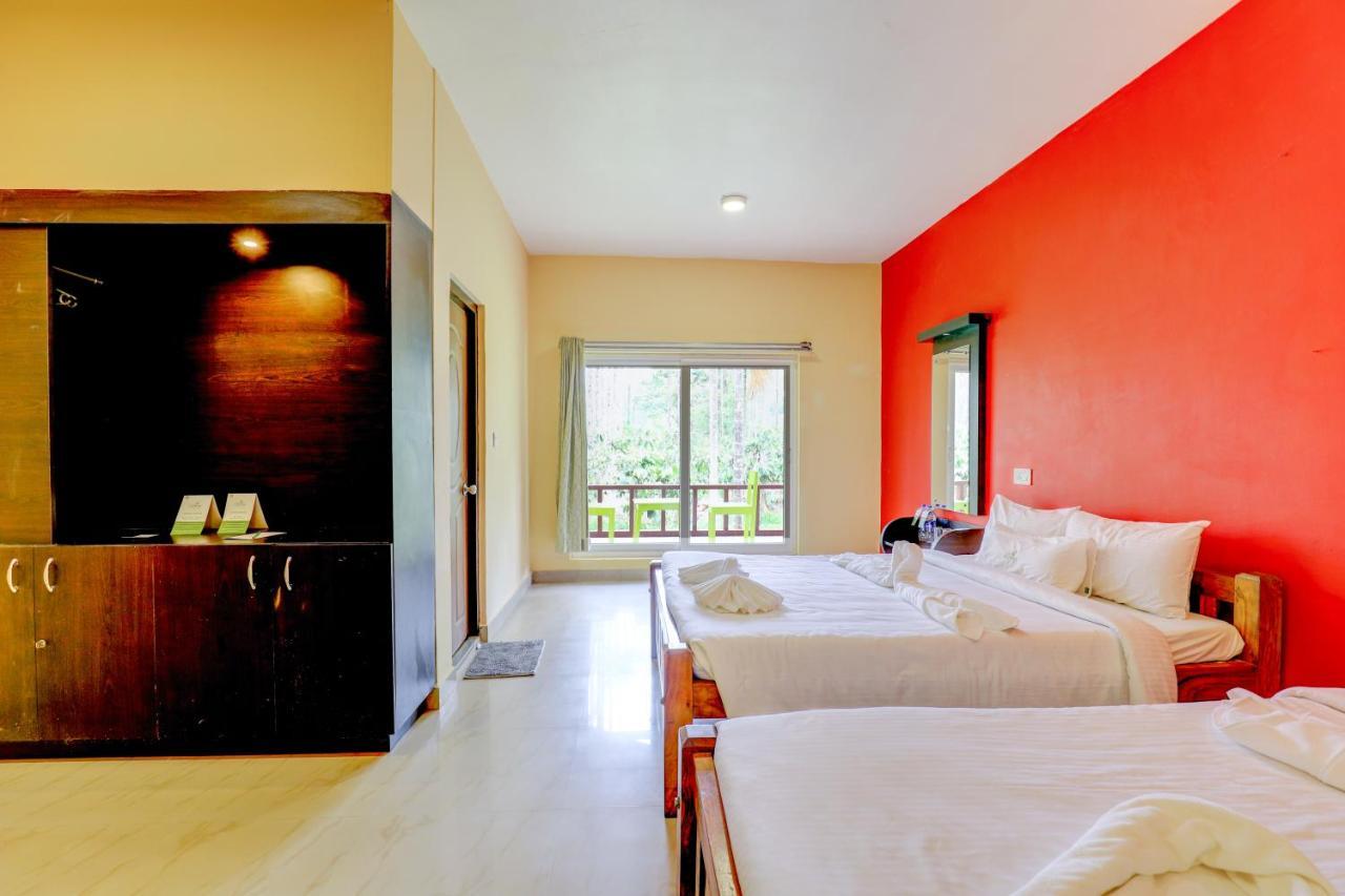 Ezzenza Areca Resort Madikeri Luaran gambar