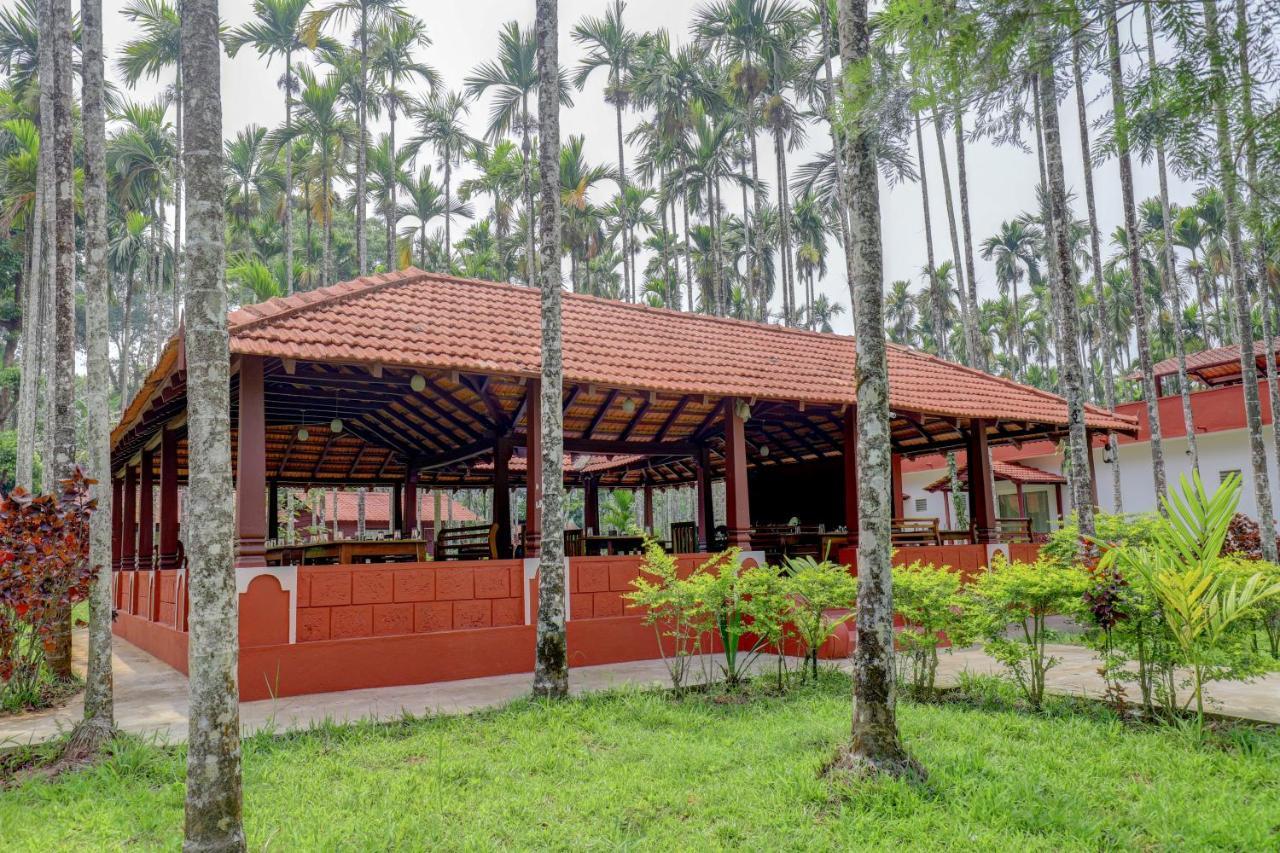 Ezzenza Areca Resort Madikeri Luaran gambar