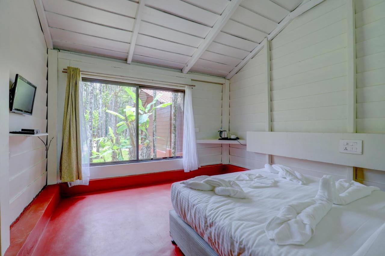 Ezzenza Areca Resort Madikeri Luaran gambar